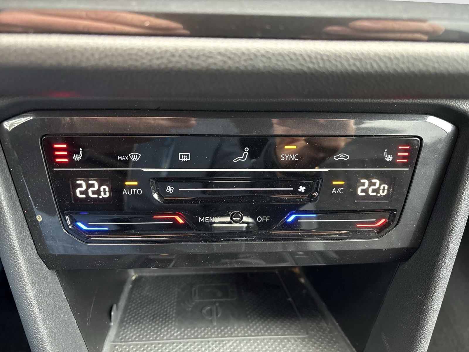 Volkswagen Tiguan Allspace 2.0 R-LINE 4X4 7SITZE PANO AHK