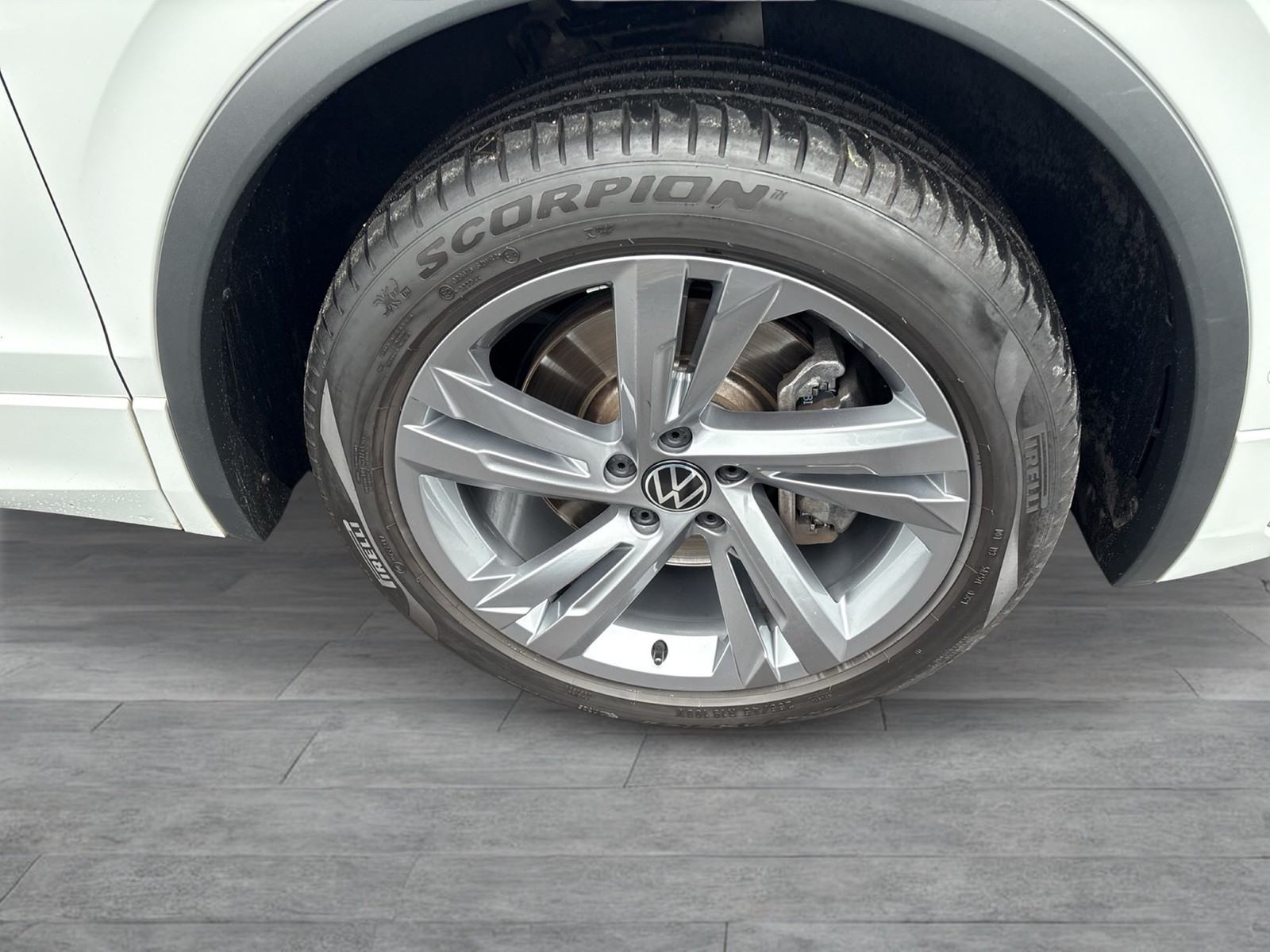 Volkswagen Tiguan Allspace 2.0 R-LINE 4X4 7SITZE PANO AHK