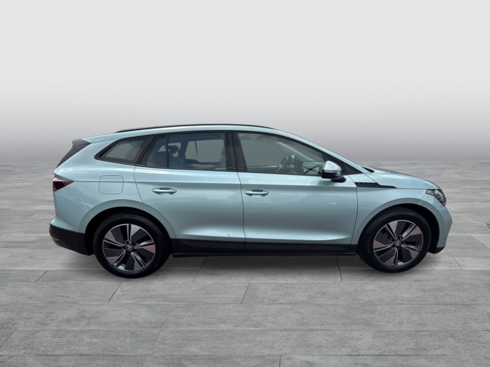 Skoda Enyaq 60 LOFT WÄRMEPUMPE AHK LM19 NAVI