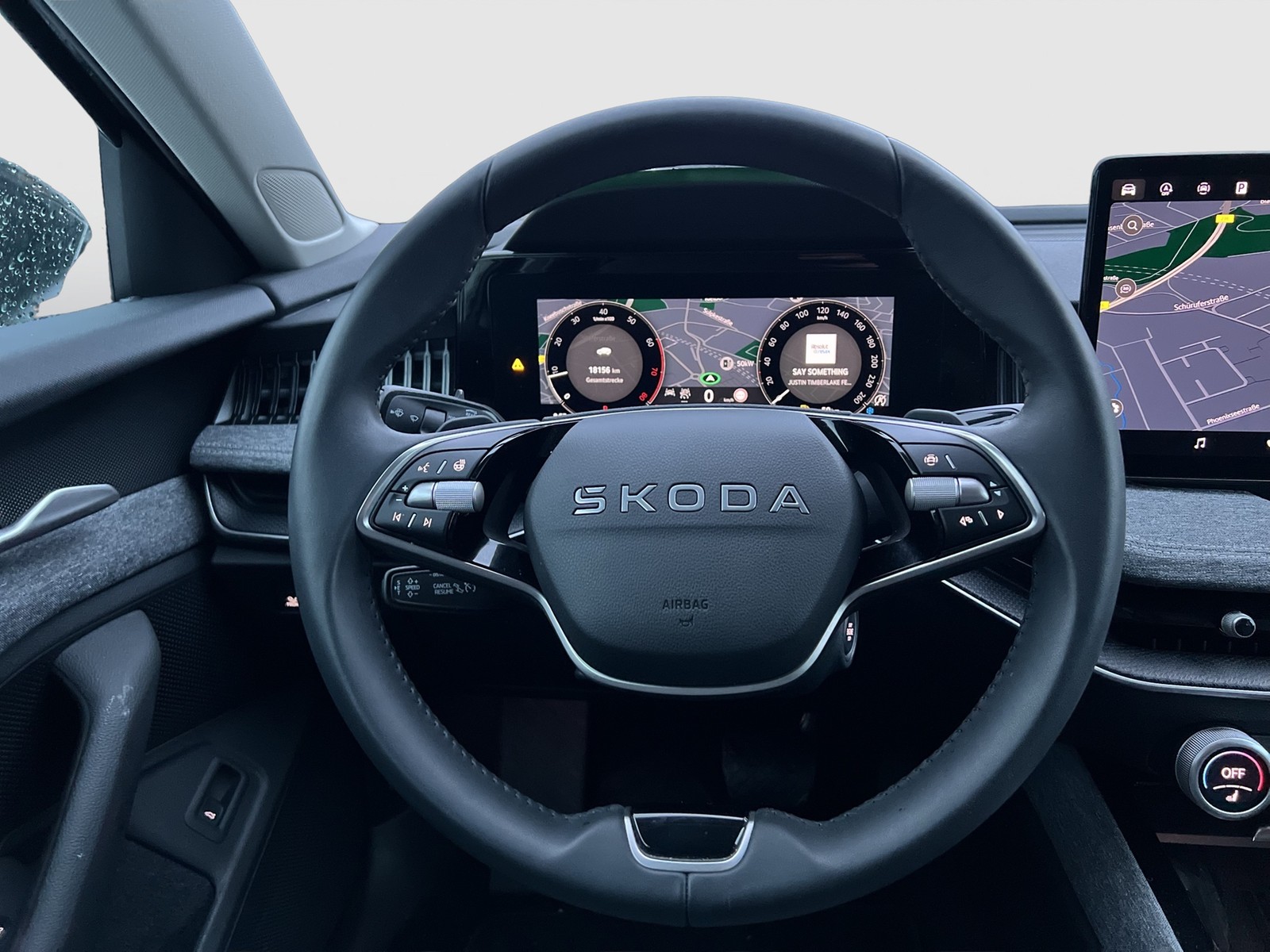 Skoda Superb Combi 2.0 SELECTION STANDHZ. AHK CAM NAVI