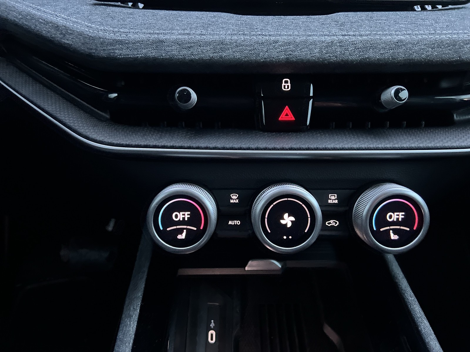 Skoda Superb Combi 2.0 SELECTION STANDHZ. AHK CAM NAVI