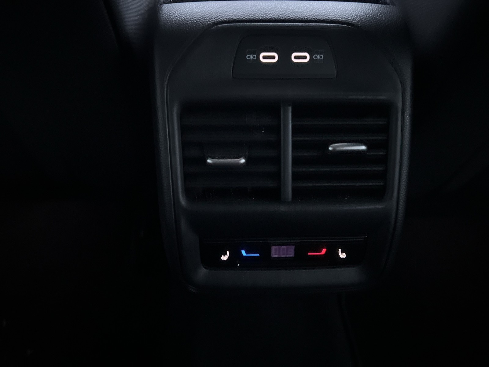 Skoda Superb Combi 2.0 SELECTION STANDHZ. AHK CAM NAVI