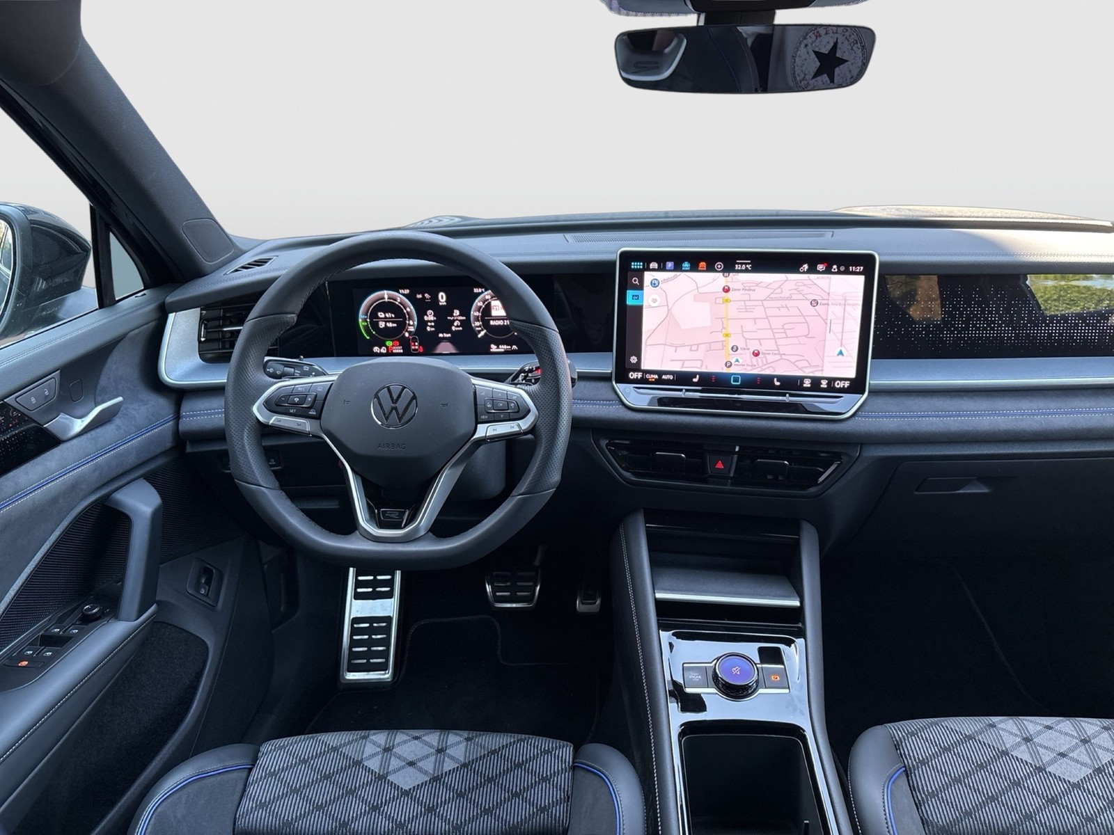 Volkswagen Tayron 1.5 HYBRID R-LINE AHK 360CAM ACC LM20 NAVI