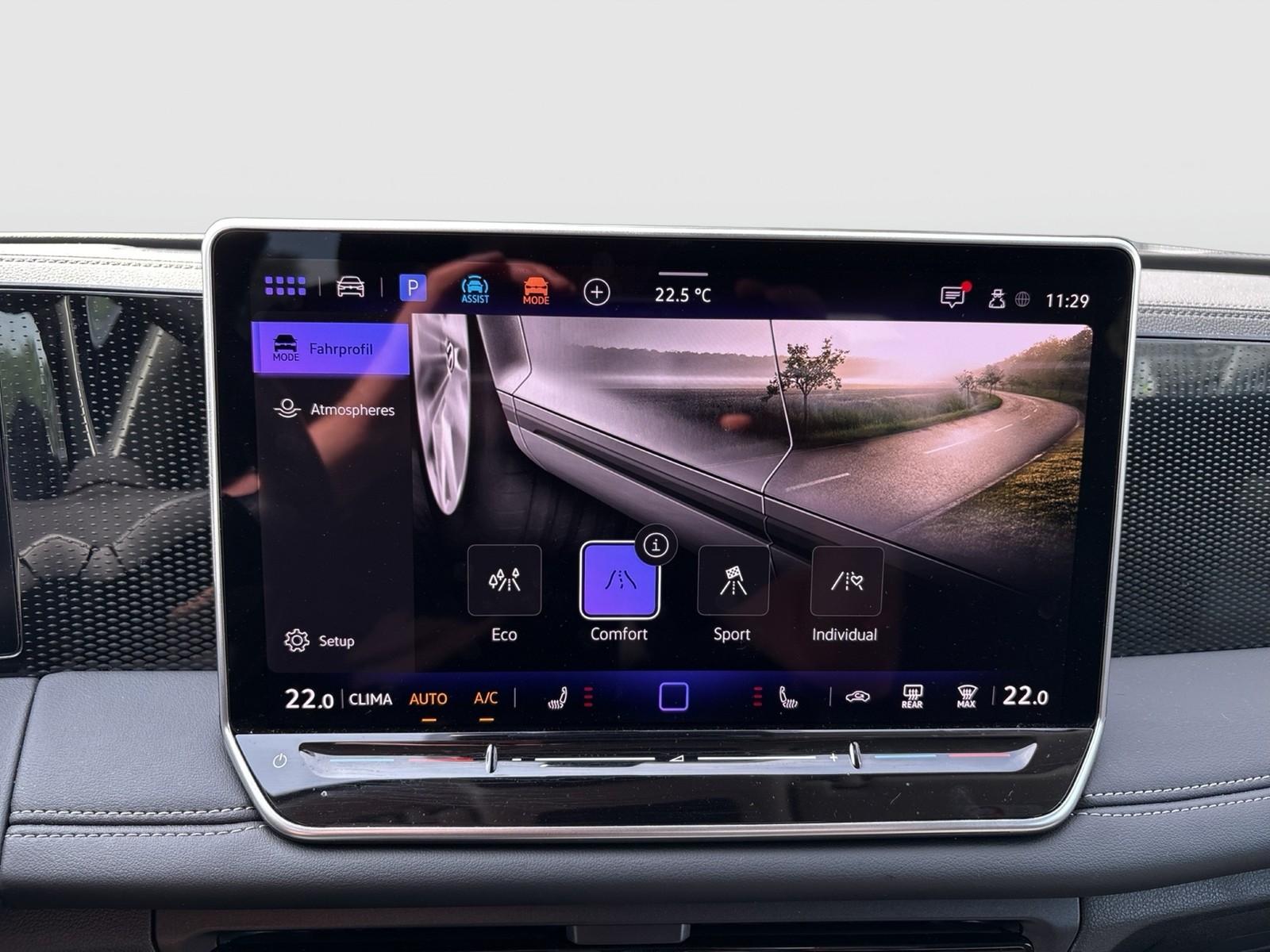 Volkswagen Tiguan 1.5 eTSI LIFE HARMANKARDON AHK 360CAM ACC
