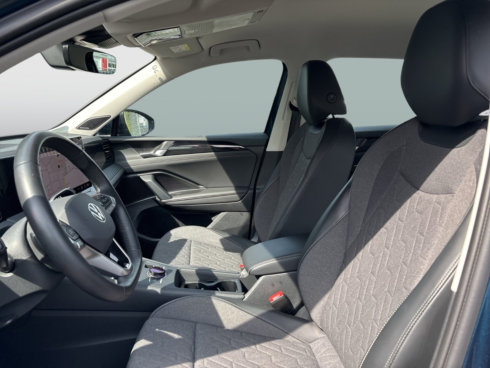 Volkswagen Tiguan 1.5 eTSI LIFE HARMANKARDON AHK 360CAM ACC