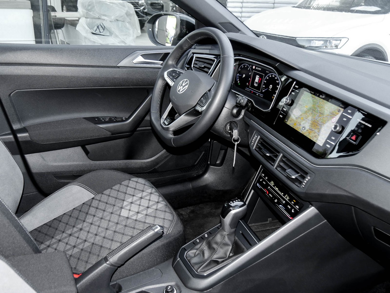 Volkswagen Taigo 1.5 R-LINE DSG