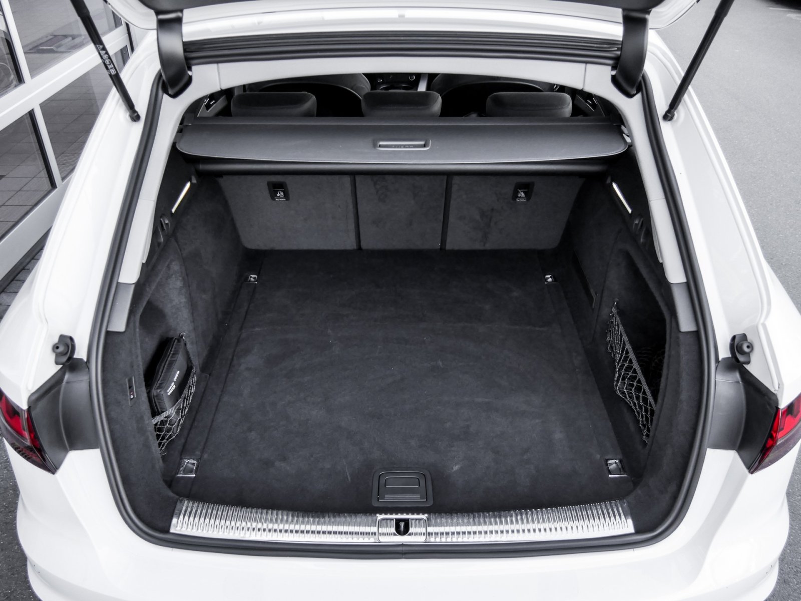 Audi A4 Avant 45 quattro advanced STANDHZ AHK CAM ACC