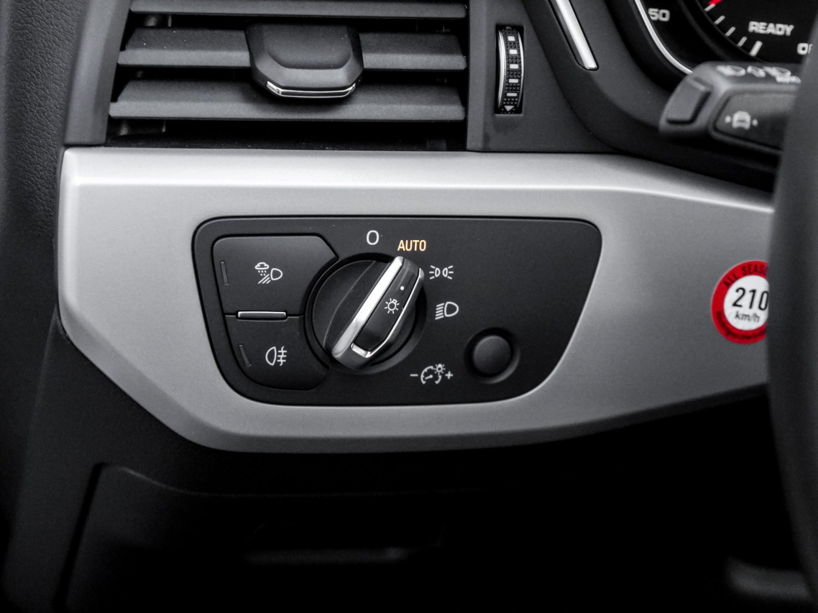 Audi A4 Avant 45 quattro advanced STANDHZ AHK CAM ACC