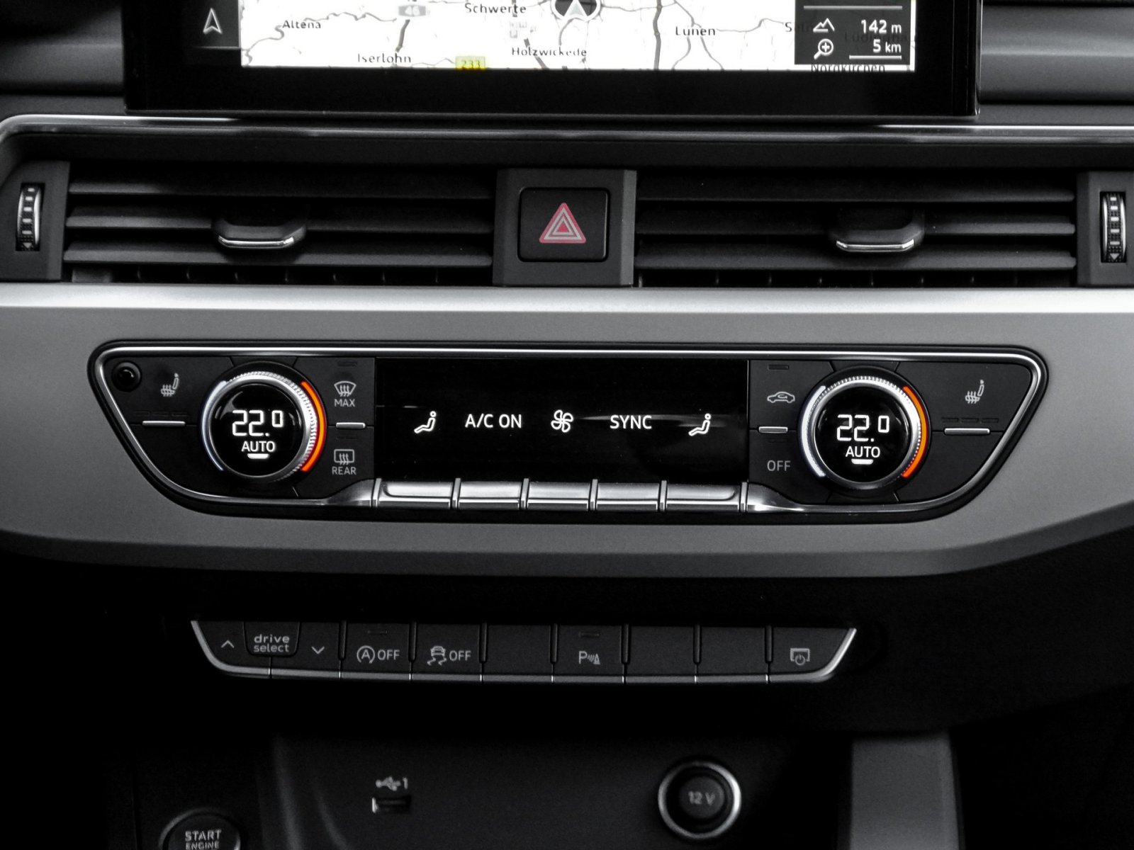 Audi A4 Avant 45 quattro advanced STANDHZ AHK CAM ACC
