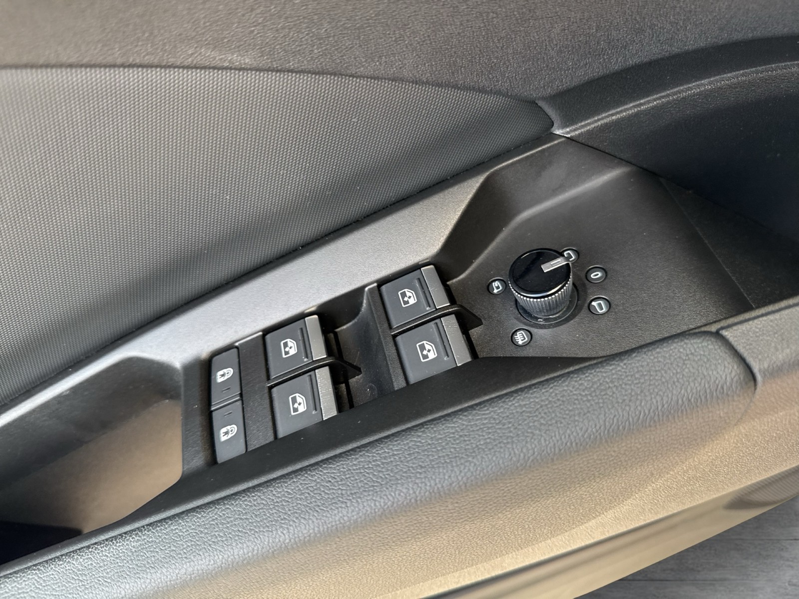 Audi Q4 e-tron 35 S LINE PANO SONOS KAMERA HEAD-UP