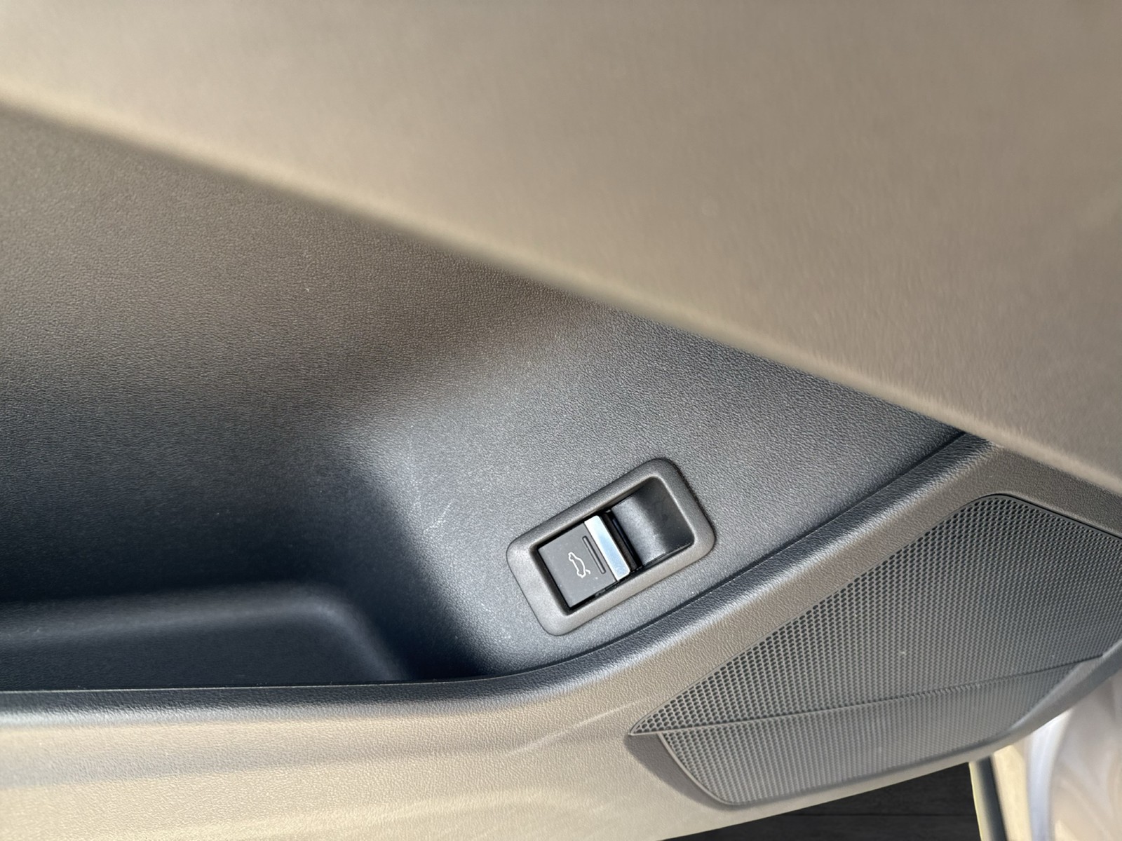 Audi Q4 e-tron 35 S LINE PANO SONOS KAMERA HEAD-UP