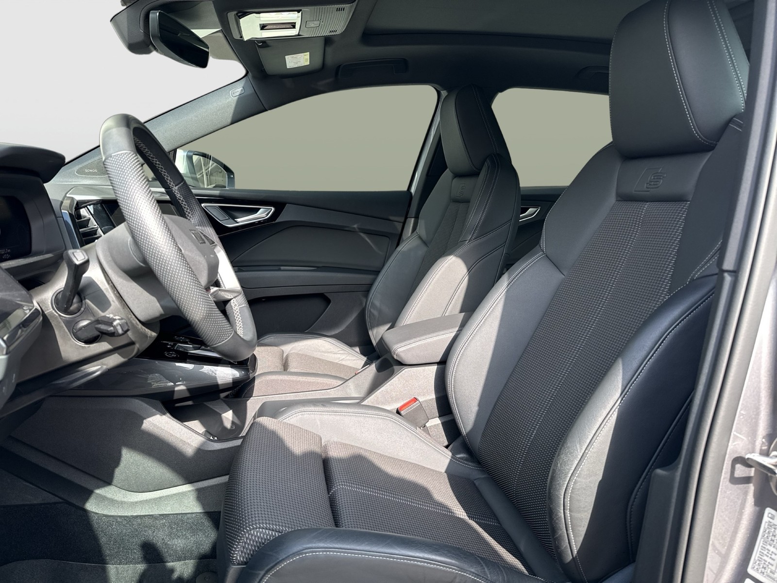 Audi Q4 e-tron 35 S LINE PANO SONOS KAMERA HEAD-UP