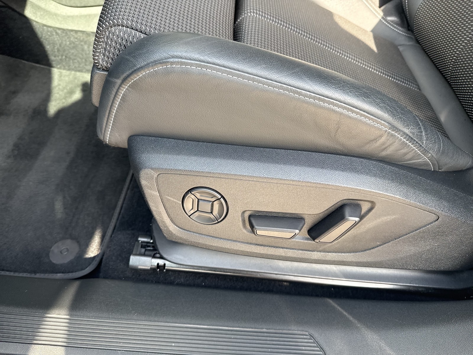 Audi Q4 e-tron 35 S LINE PANO SONOS KAMERA HEAD-UP