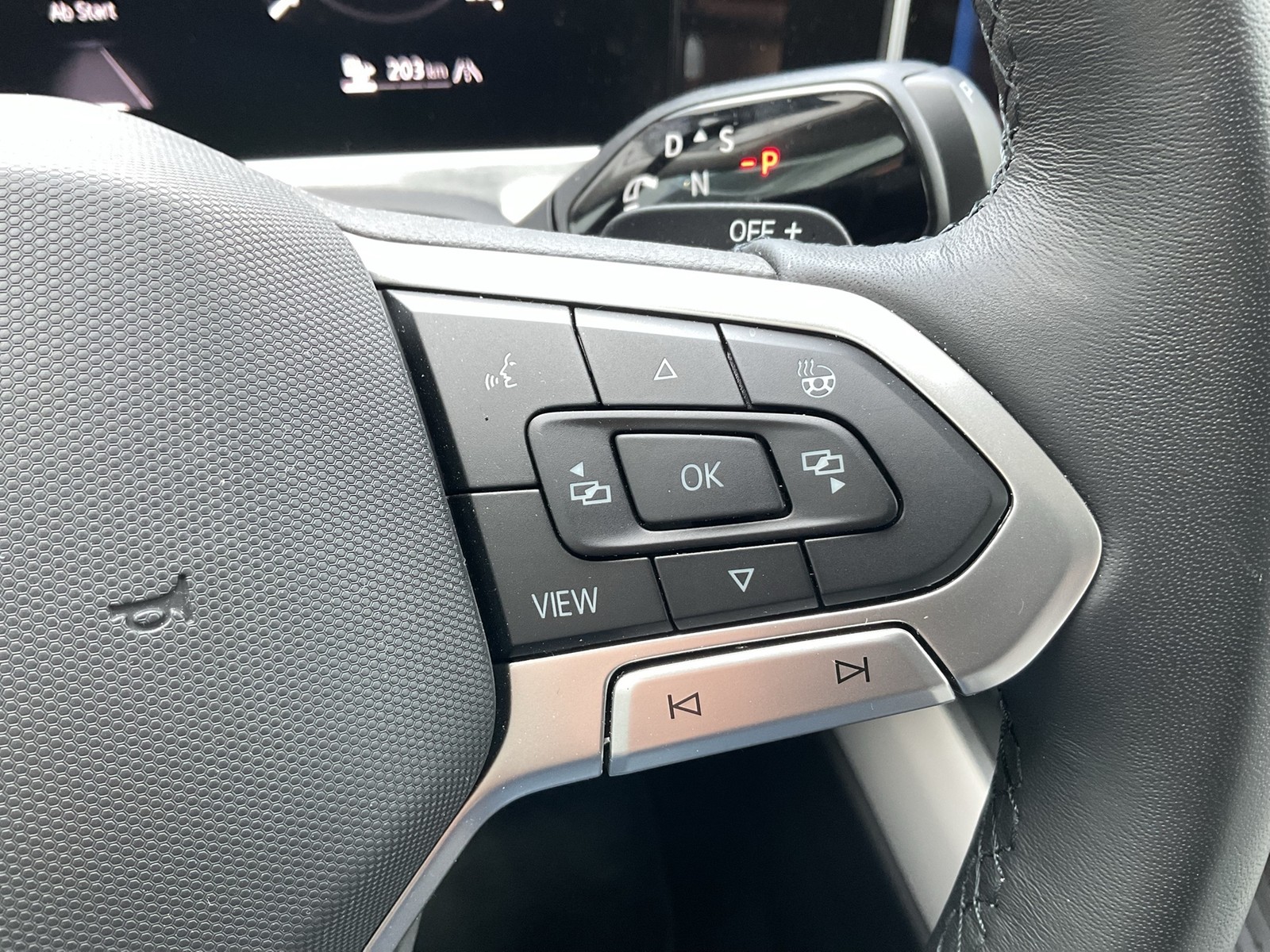 Volkswagen Passat Variant 1.5 HYBRID BUSINESS 360°CAM ACC