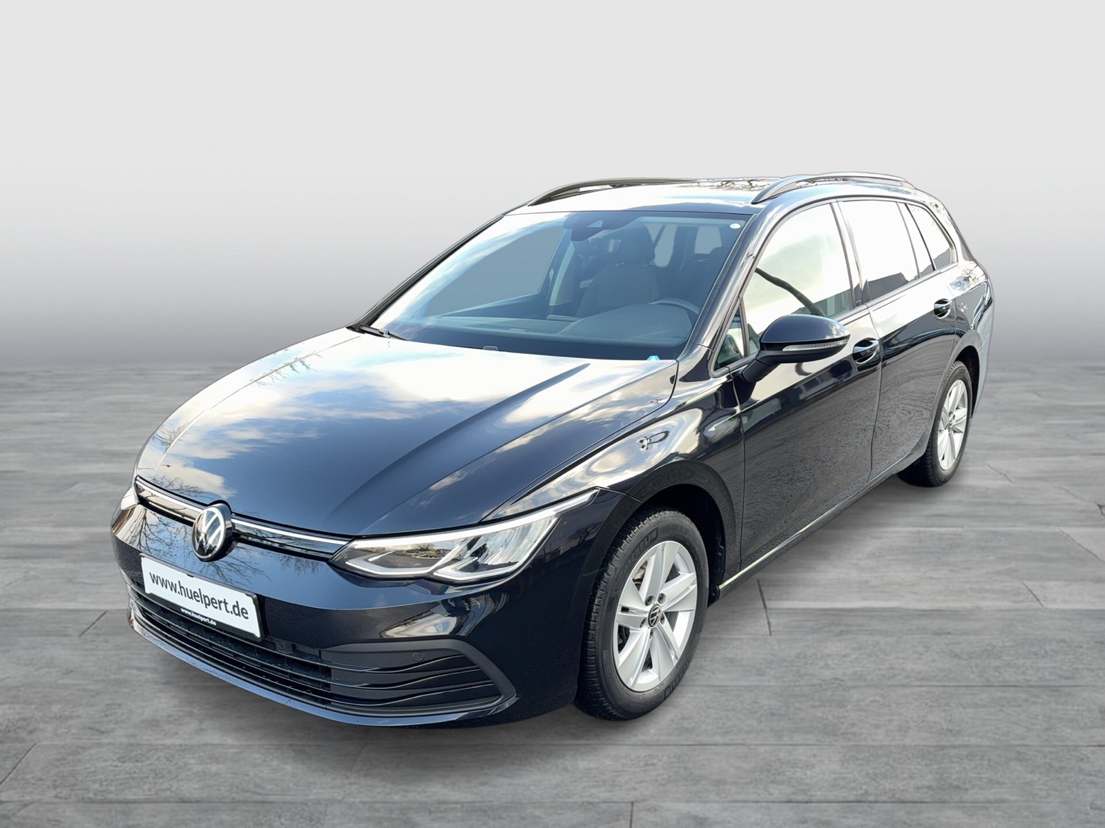 Volkswagen Golf Variant VIII 2.0 LIFE NAVI CARPLAY SITZHEIZ