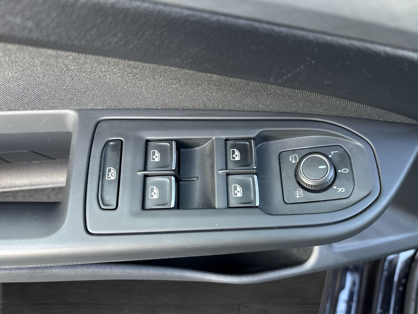 Volkswagen Golf Variant VIII 2.0 LIFE NAVI CARPLAY SITZHEIZ