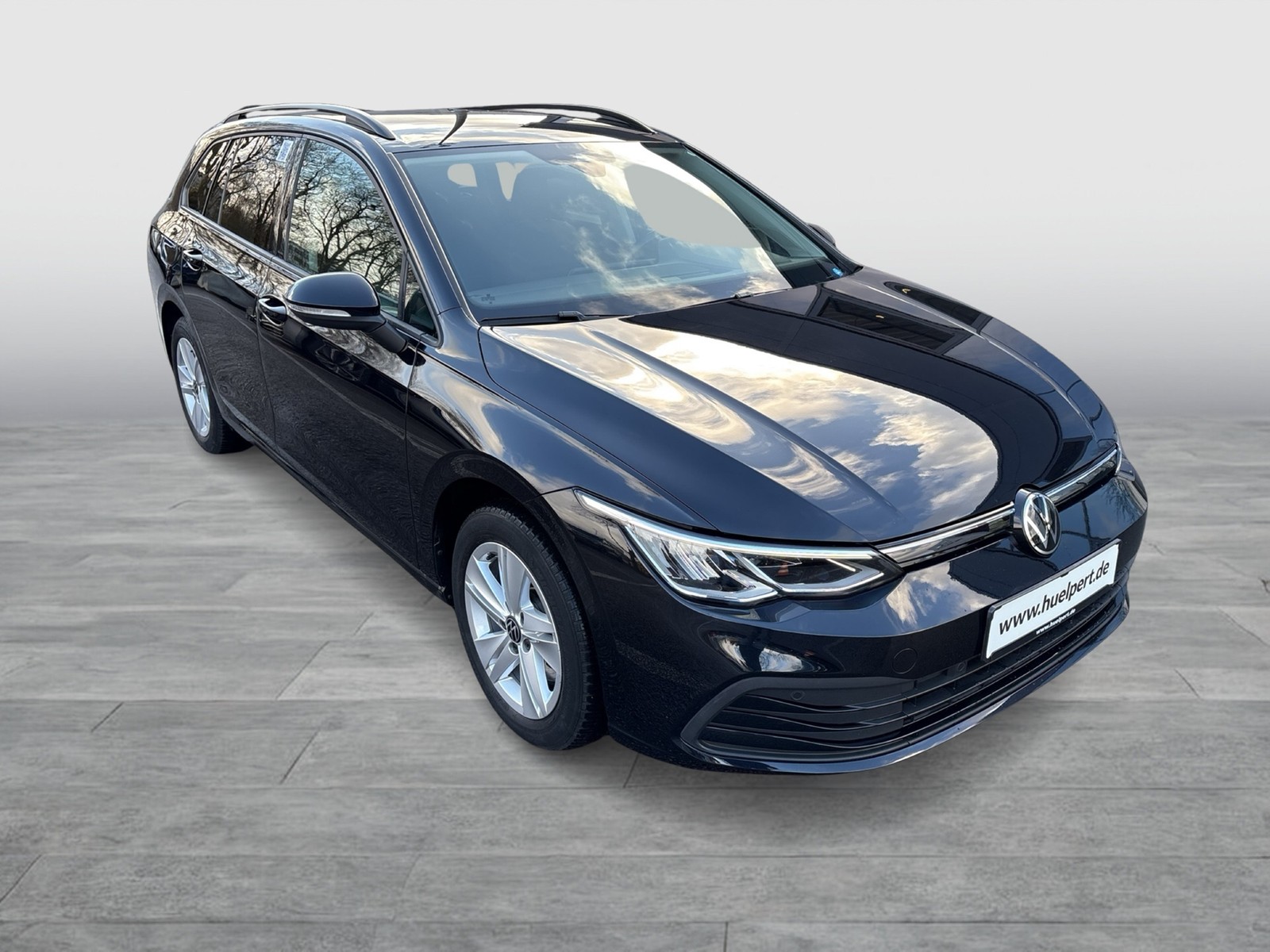 Volkswagen Golf Variant VIII 2.0 LIFE NAVI CARPLAY SITZHEIZ