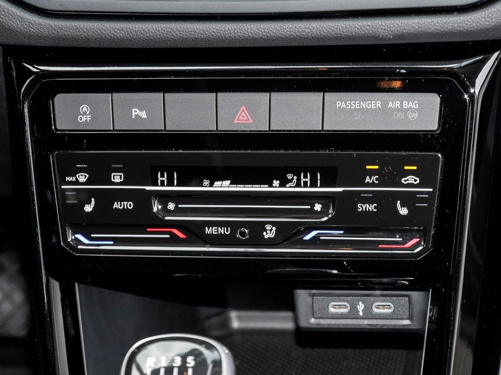 Volkswagen T-Cross 1.0 LIFE ACC ALU NAVI SITZHEIZUNG LED