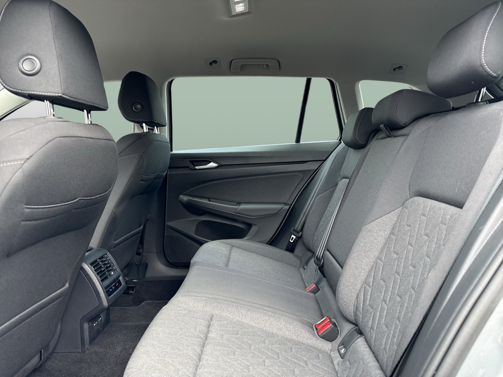 Volkswagen Golf Variant VIII 1.5 LIFE ACC HEAD-UP NAVI ALU
