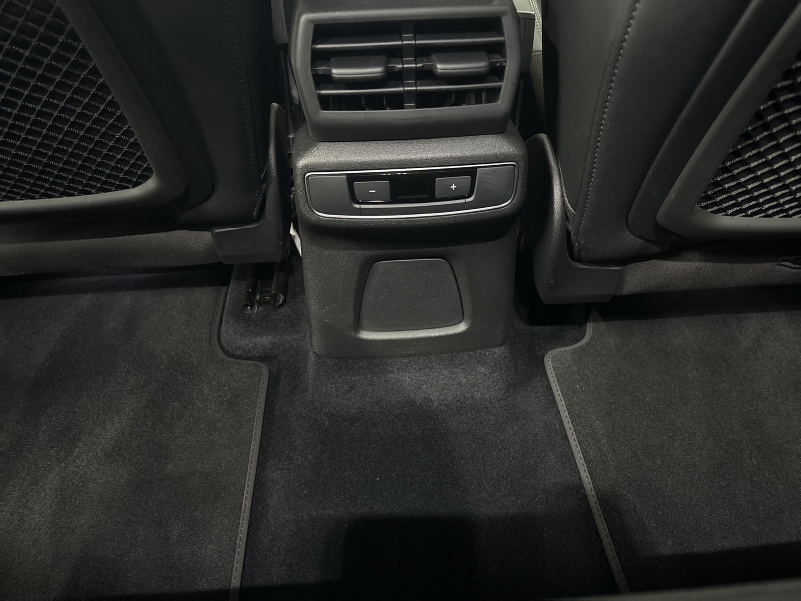 Audi Q4 e-tron Sportback 40 S LINE SONOS ALU19 eKLAPPE