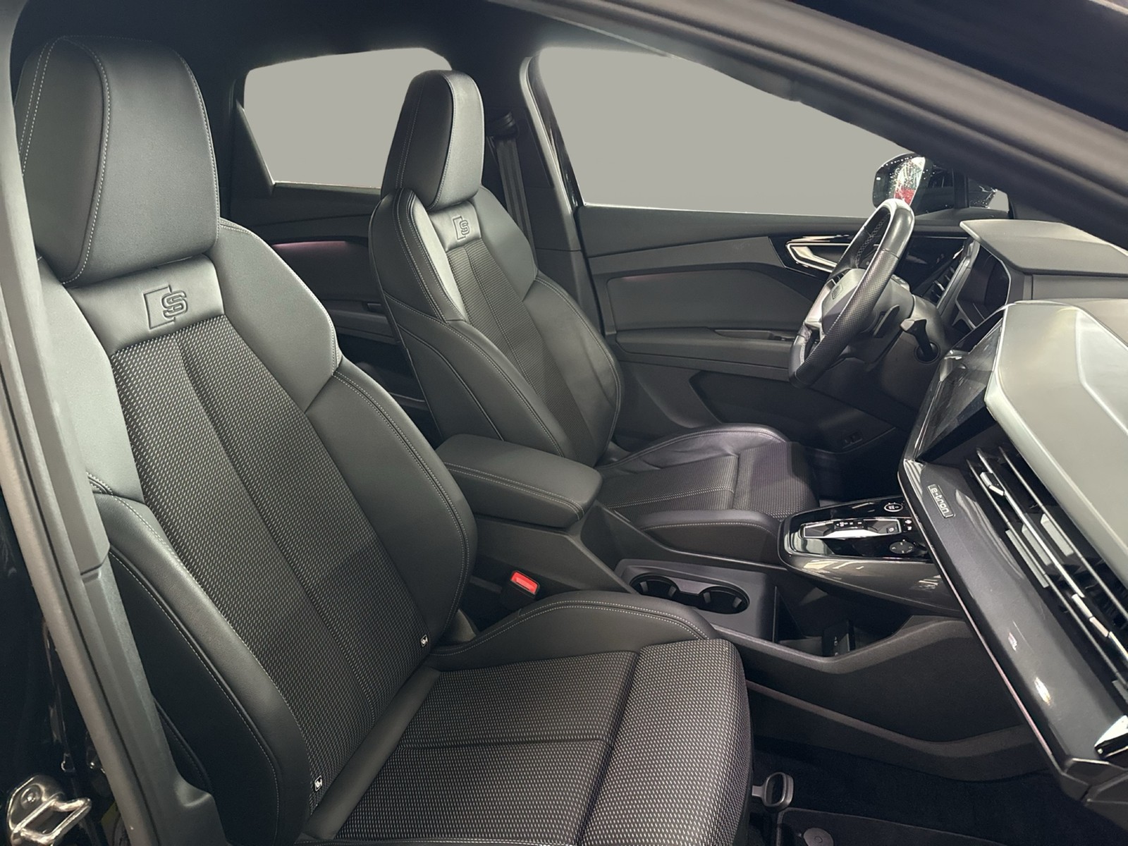 Audi Q4 e-tron Sportback 40 S LINE SONOS ALU19 eKLAPPE