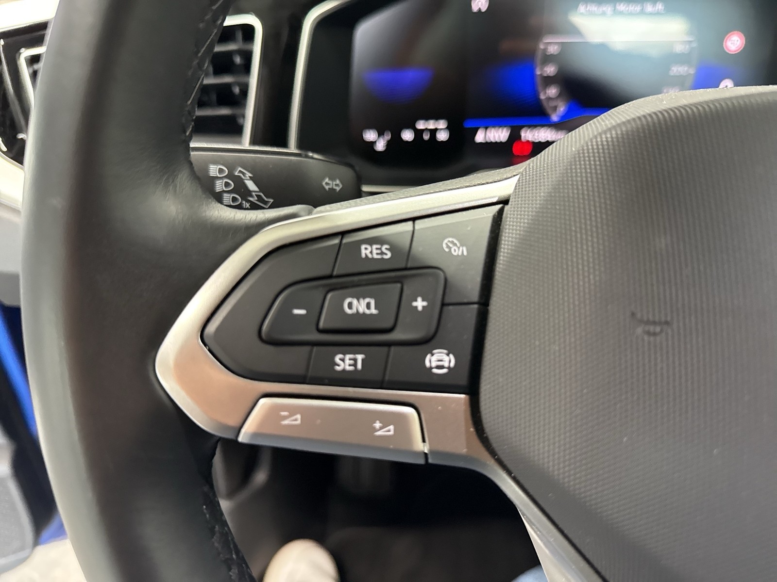 Volkswagen Taigo 1.0 MOVE CAM NAVI CARPLAY SITZHEIZUNG ALU