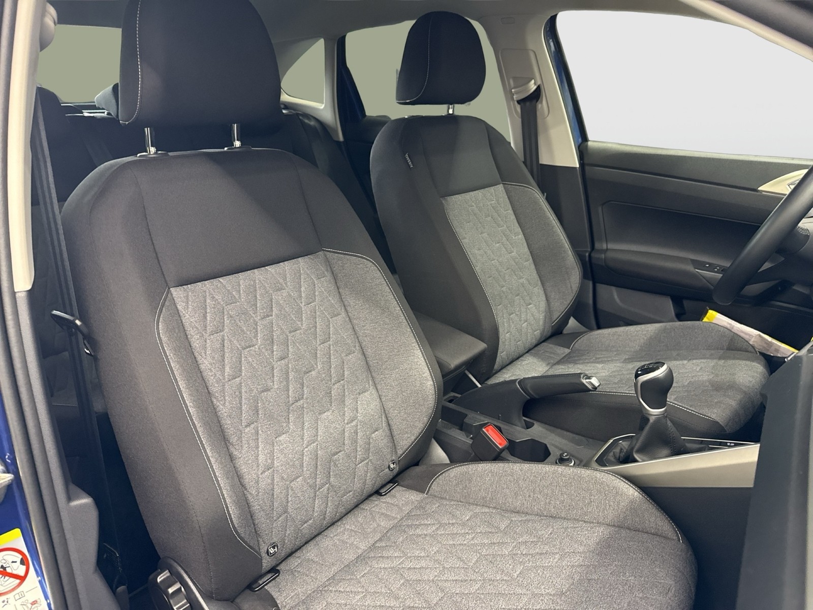 Volkswagen Taigo 1.0 MOVE CAM NAVI CARPLAY SITZHEIZUNG ALU