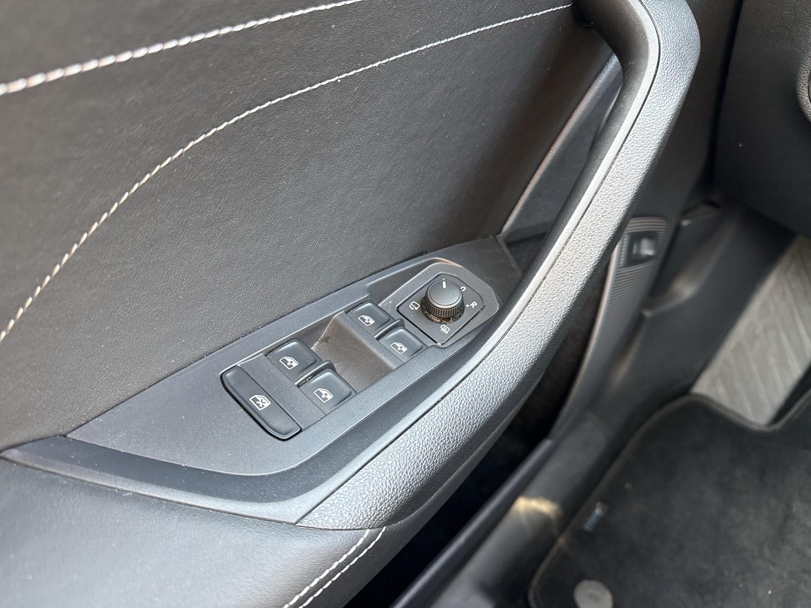 Skoda Kodiaq 2.0 STYLE AHK CAM ACC MATRIX EKLAPPE NAVI