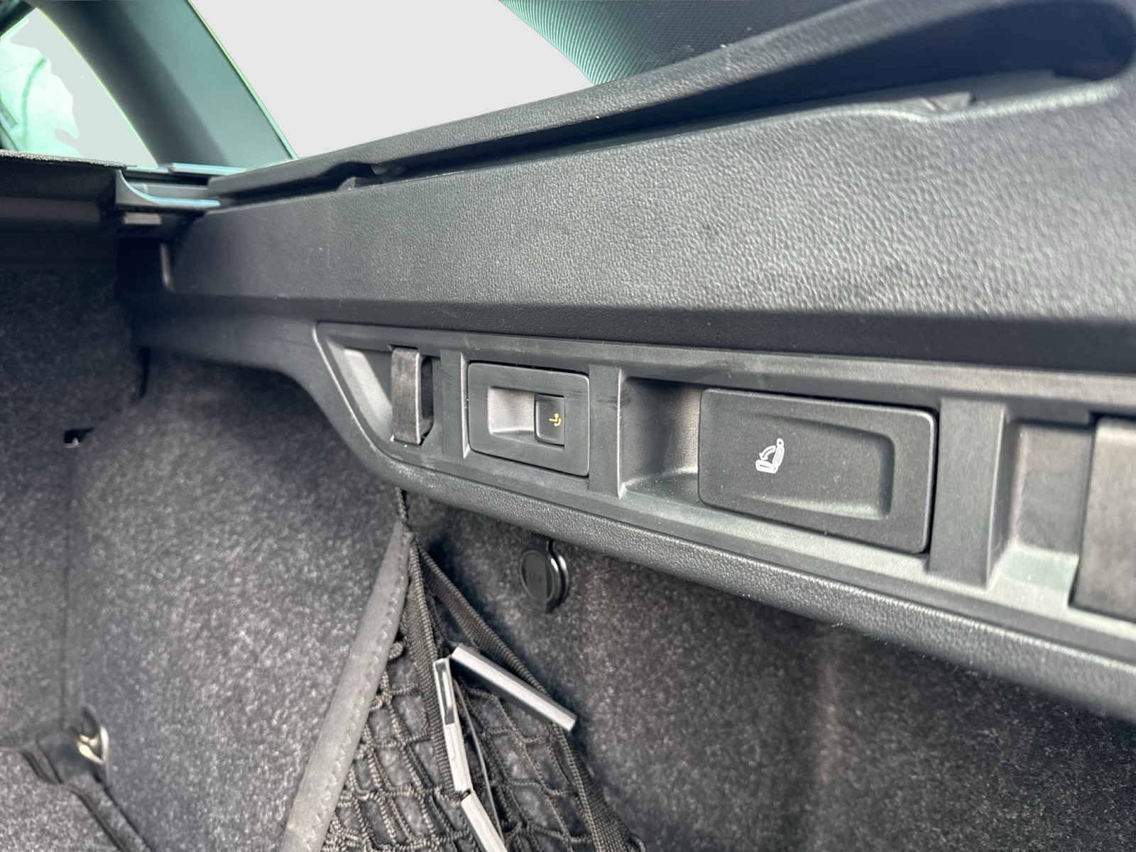 Skoda Octavia Combi 2.0 RS 4X4 PANO STANDHZ. AHK LM19