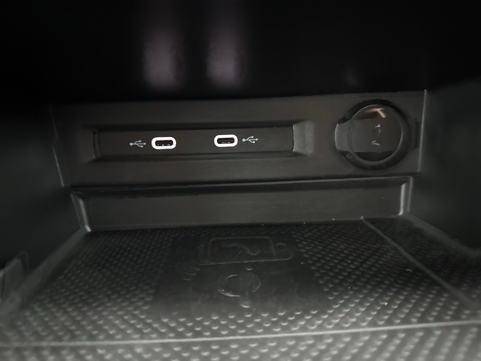 Volkswagen Tiguan 2.0 R-LINE BLACKSTYLE 4X4 AHK KAMERA ALU20