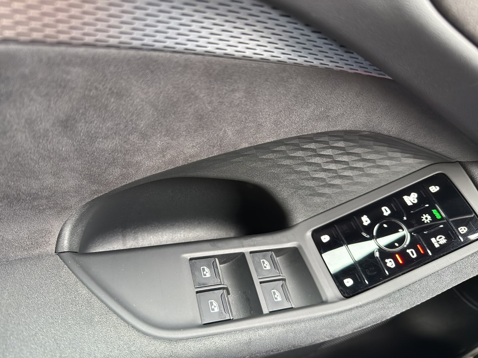 Audi A5 Avant TFSI quattro S tronic S LINE Techplus+AHK+B&O+Sportfarhwerk