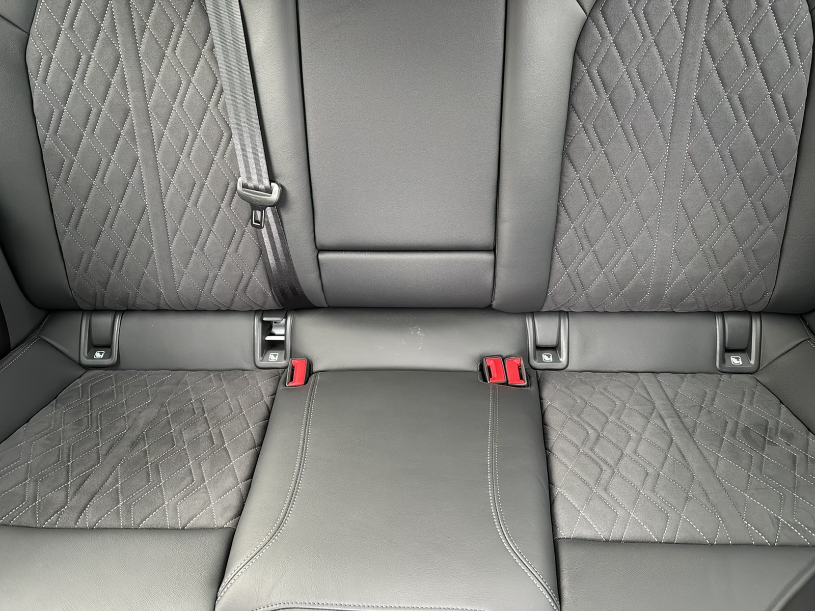 Audi A5 Avant TFSI quattro S tronic S LINE Techplus+AHK+B&O+Sportfarhwerk