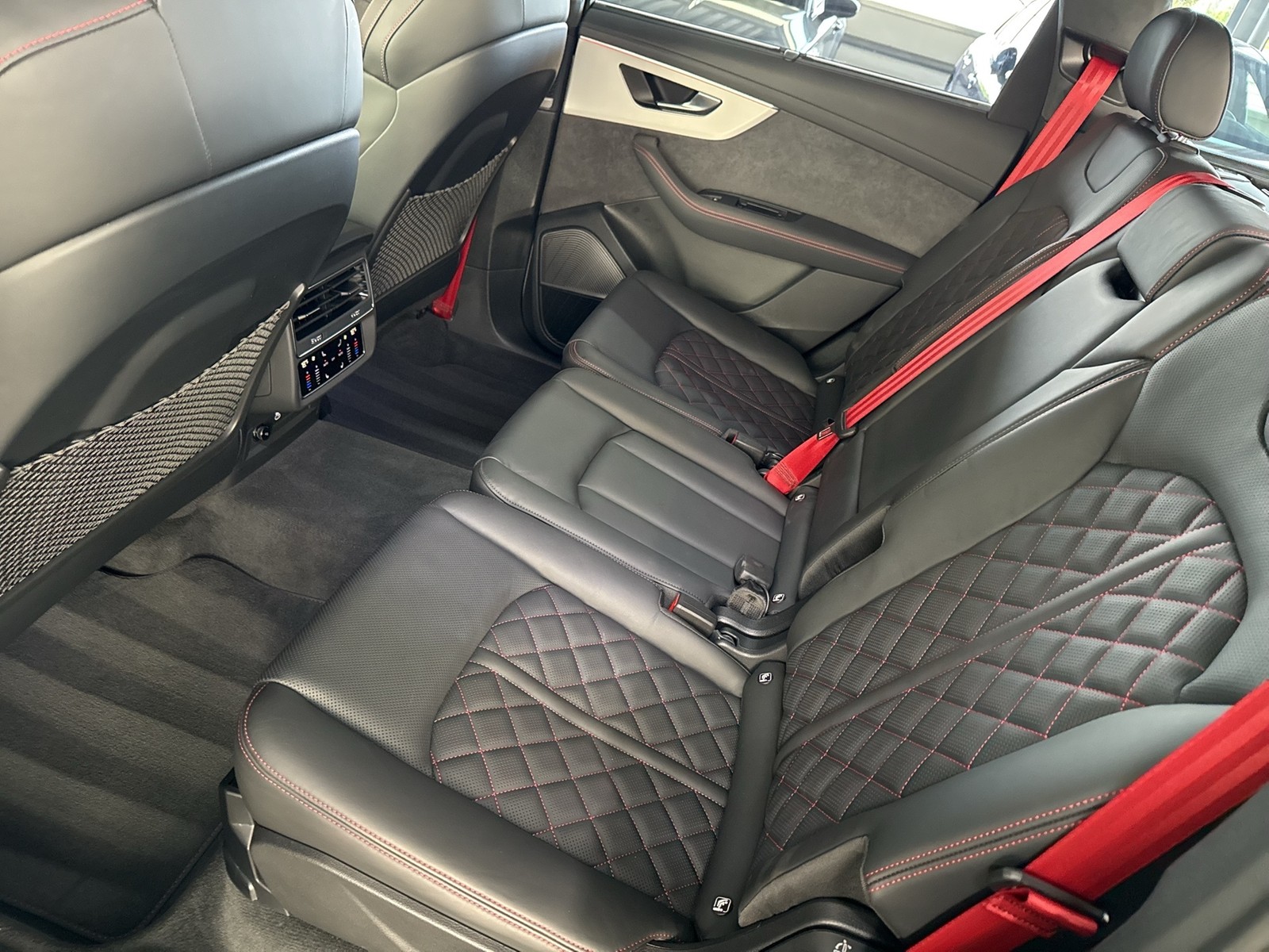 Audi SQ7 TFSI tiptronic AHK PANO MATRIXLED B&O LM22