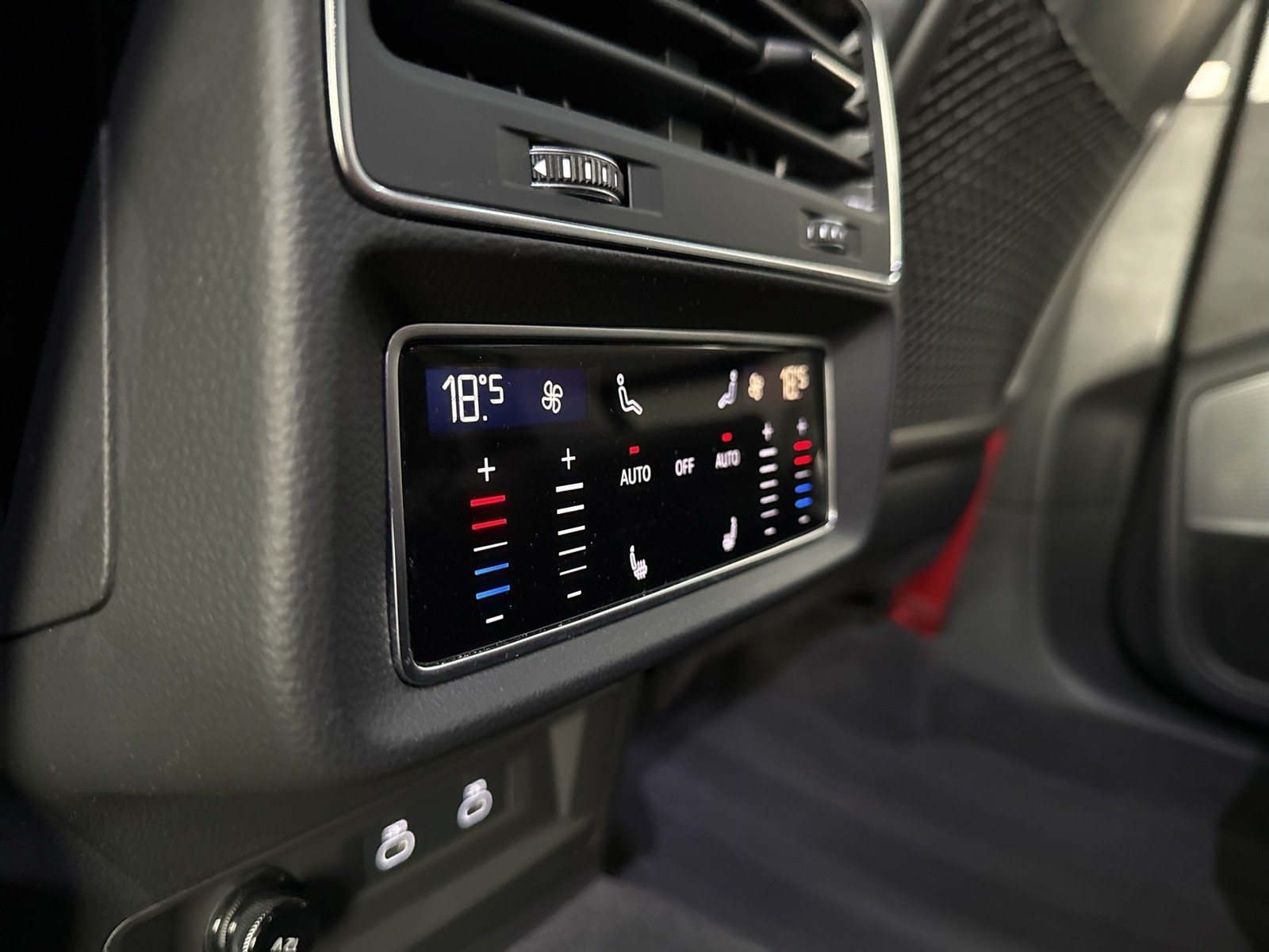 Audi SQ7 TFSI tiptronic AHK PANO MATRIXLED B&O LM22