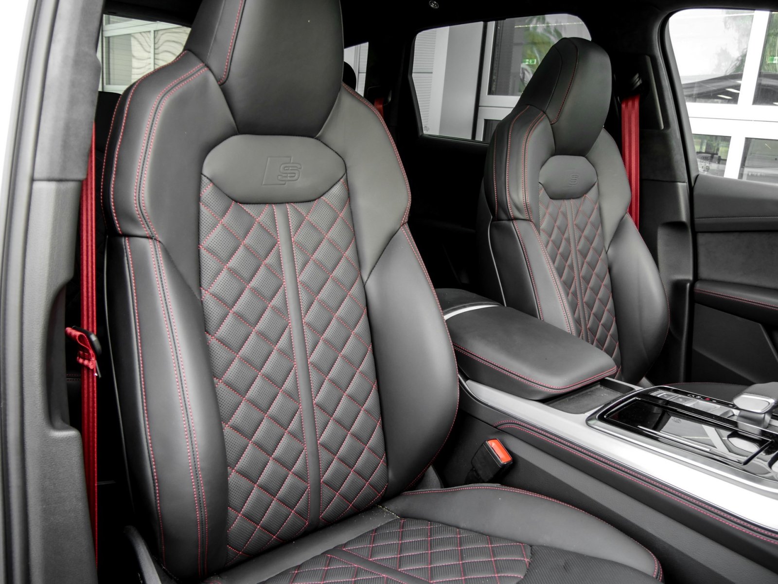 Audi SQ7 TFSI tiptronic Standheizung+Laser+AHK+Pano+Memory+