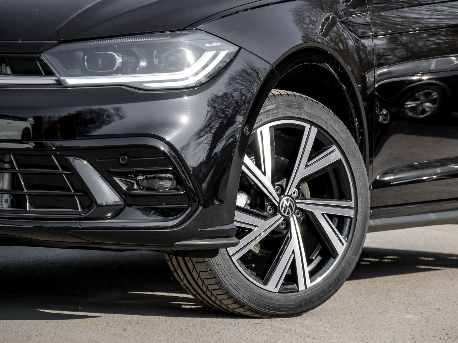 Volkswagen Polo 1.0 R-LINE CAM ACC LM17 NAVI CARPLAY SITZHZ