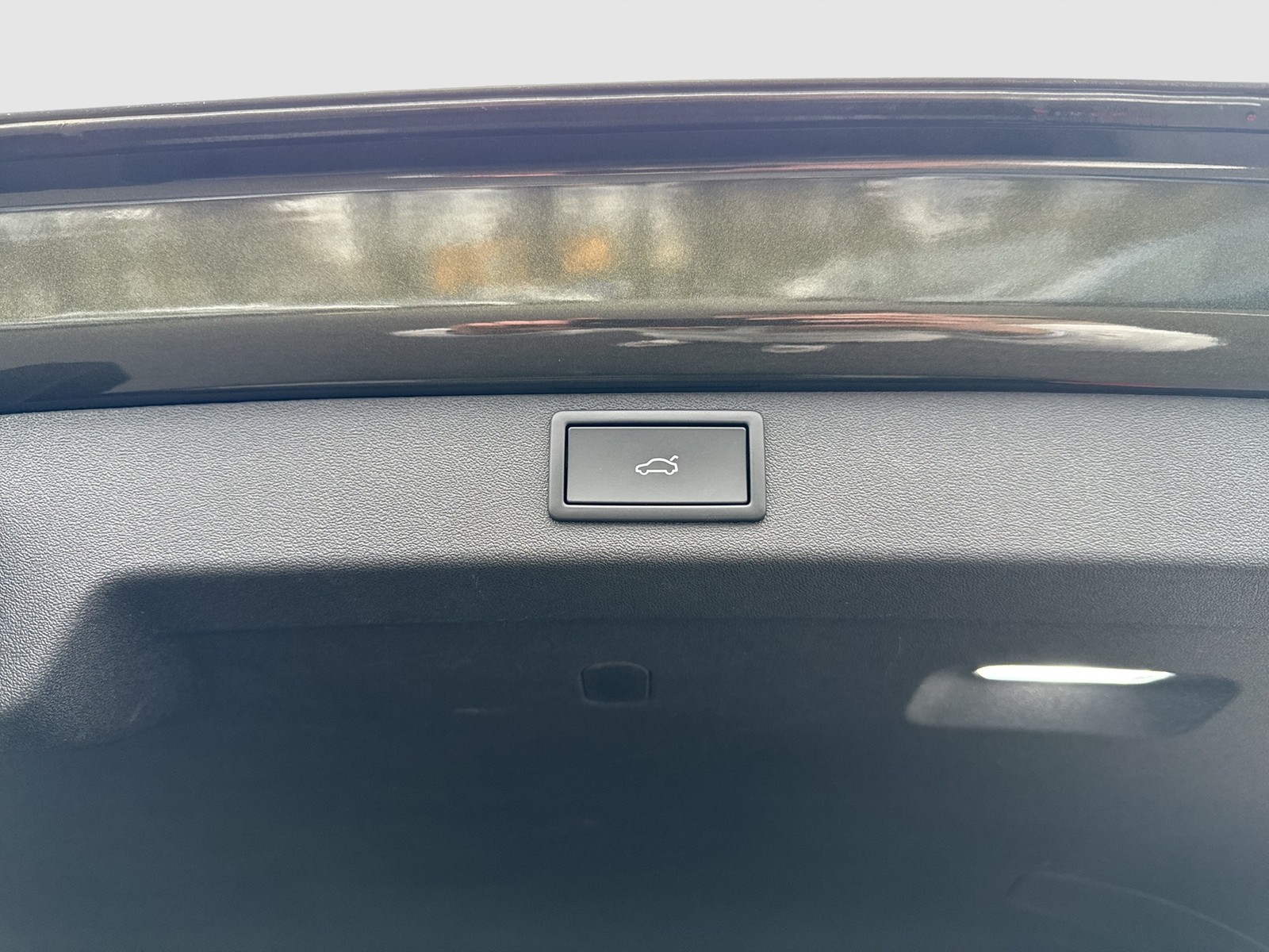 Skoda Enyaq 85 Sportline *FACELIFT* AHK HuD CANTON NAV