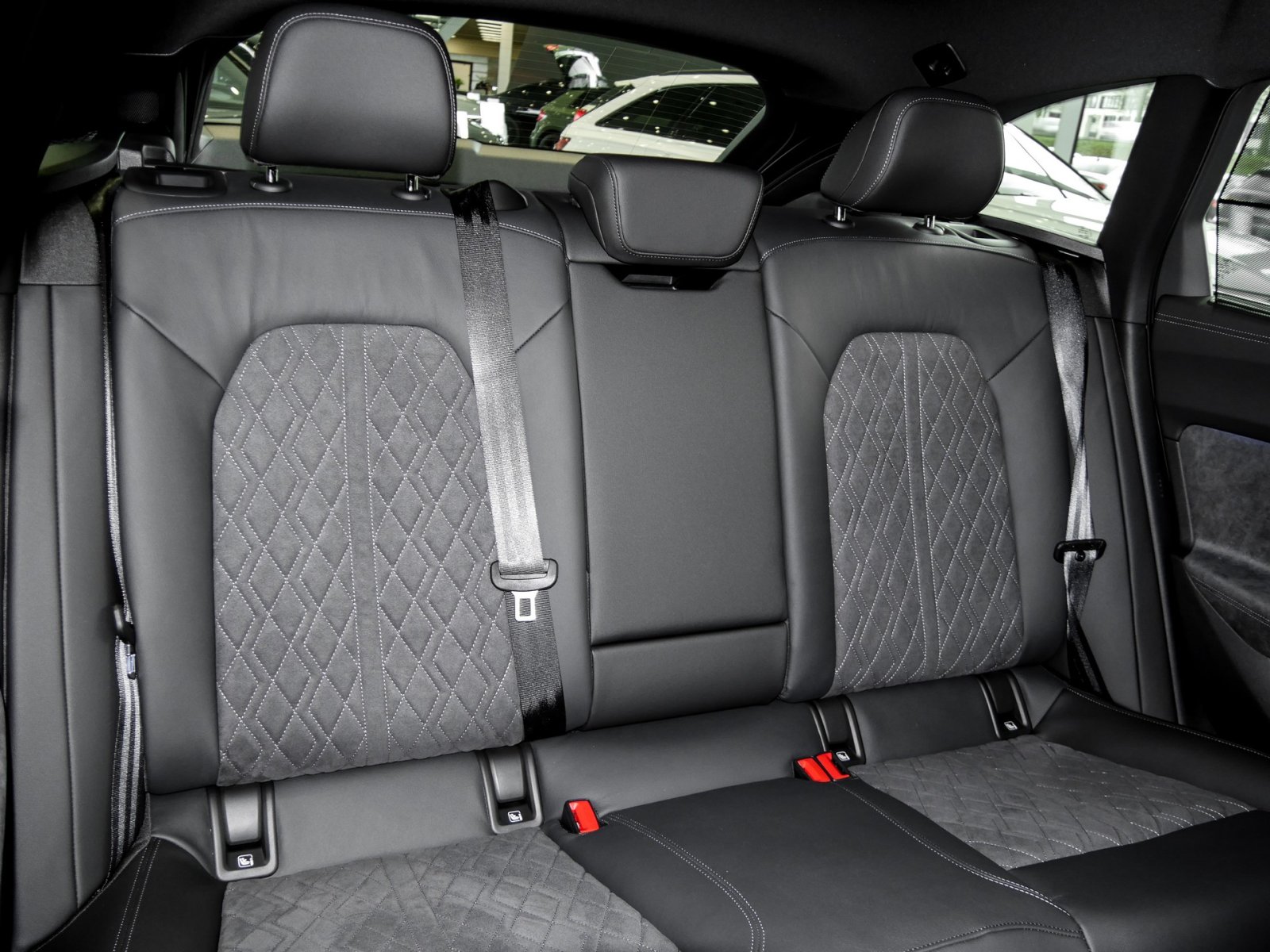 Audi A5 Avant TDI quattro S tronic Techpro+AHK+B&O+Standheizung+Memory