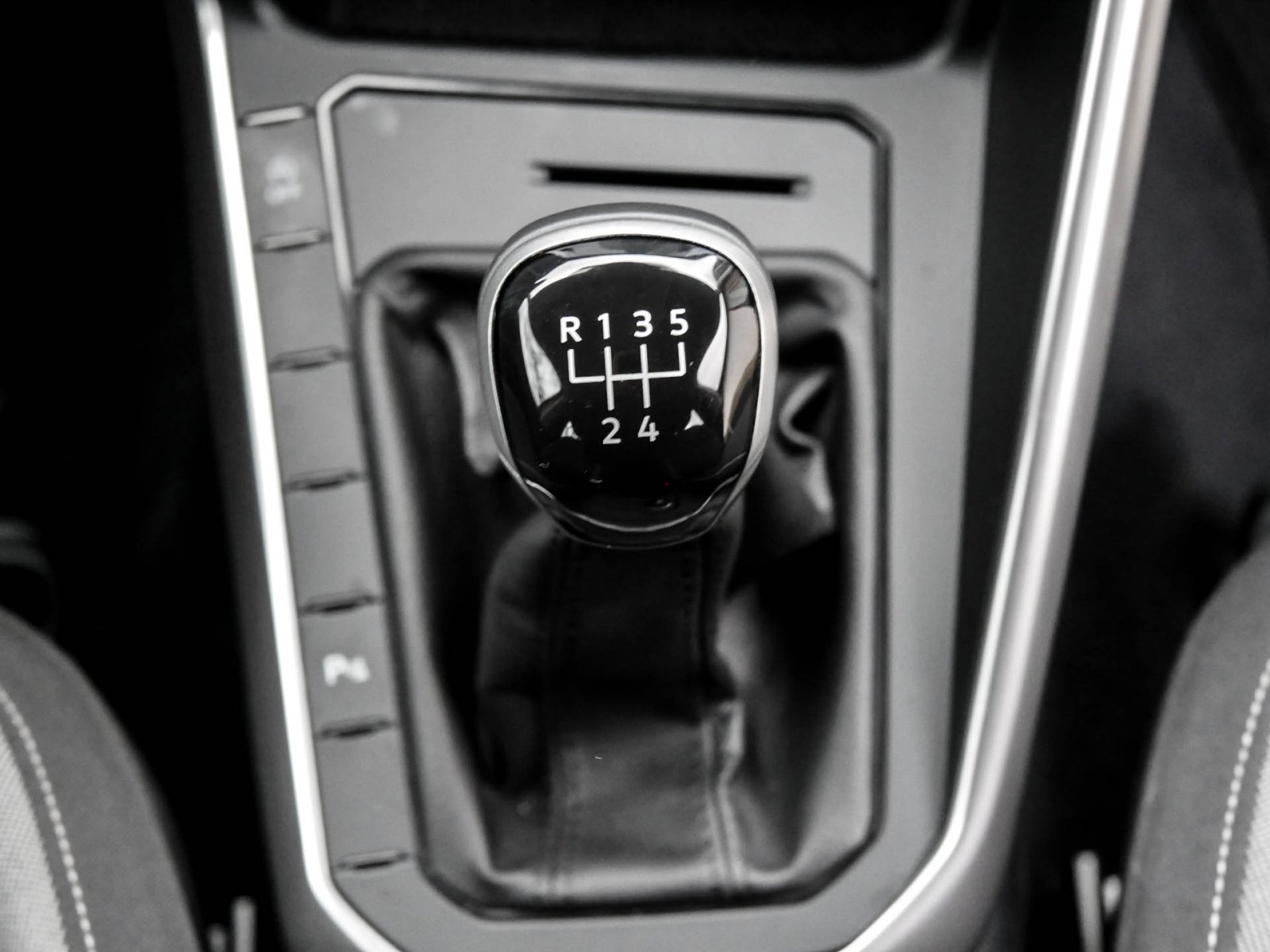 Volkswagen Taigo 1.0 LIFE ALU NAVI SITZHEIZUNG LED DAB+