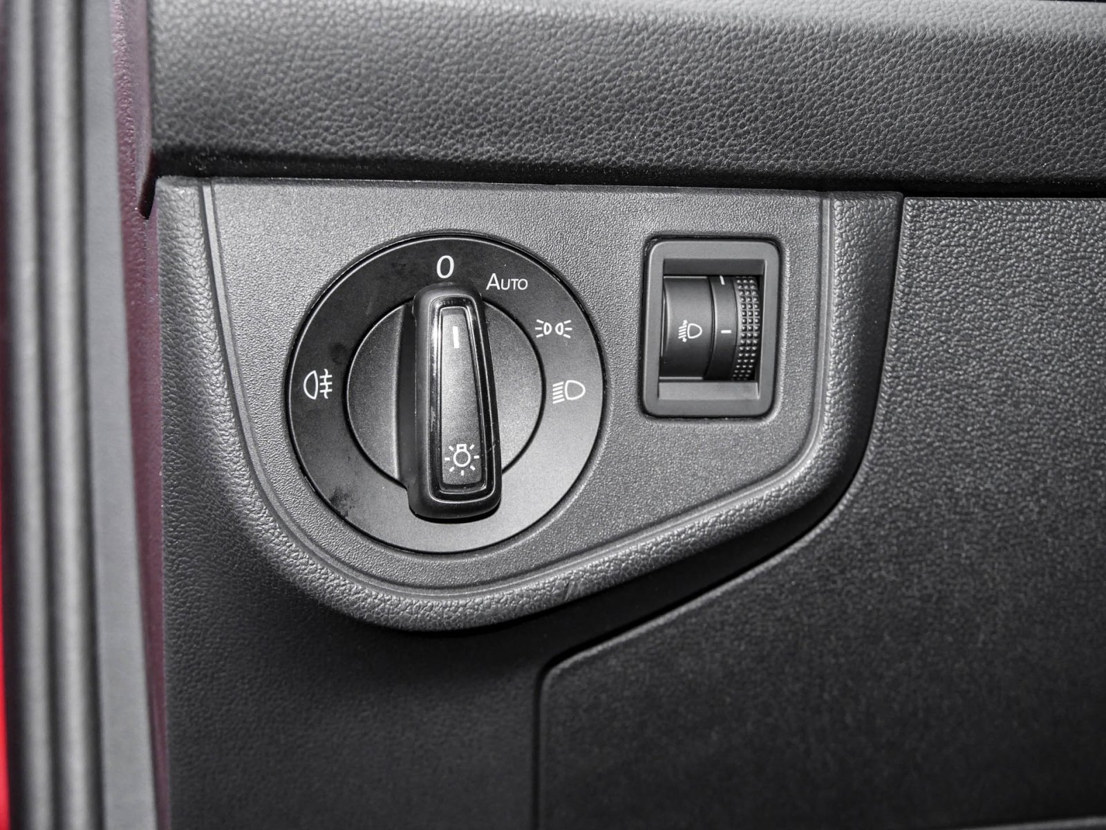 Volkswagen Taigo 1.0 LIFE ALU NAVI SITZHEIZUNG LED DAB+