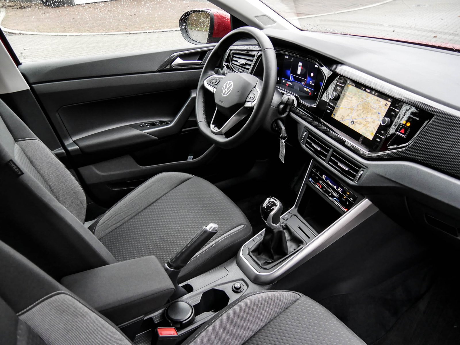 Volkswagen Taigo 1.0 LIFE ALU NAVI SITZHEIZUNG LED DAB+