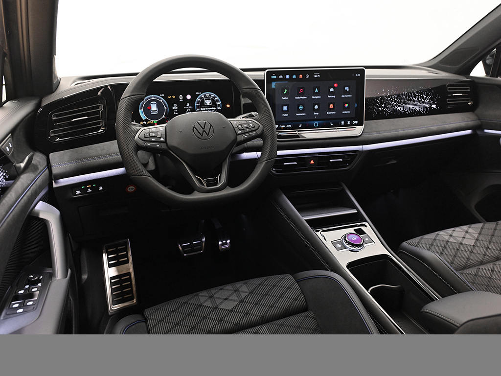Volkswagen Tiguan 2.0 TDI R-LINE DSG BLACKSTYLE