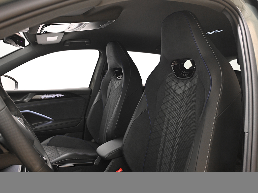 Volkswagen Tiguan 2.0 TDI R-LINE DSG BLACKSTYLE