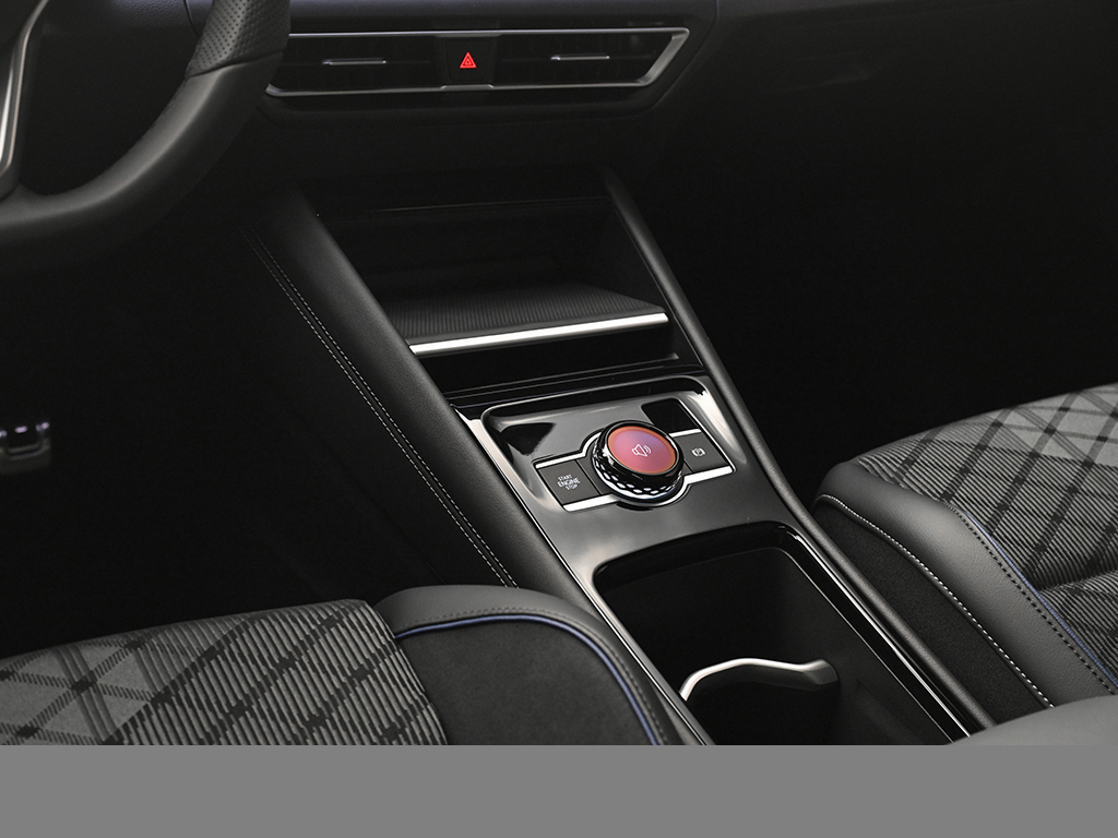 Volkswagen Tiguan 2.0 R-LINE DSG PANO AHK MATRIXLED 360CAM