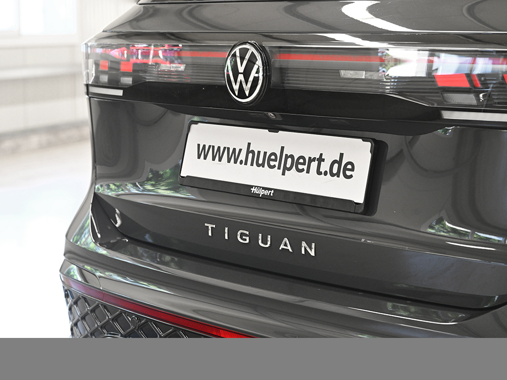 Volkswagen Tiguan 2.0 R-LINE DSG PANO AHK MATRIXLED 360CAM