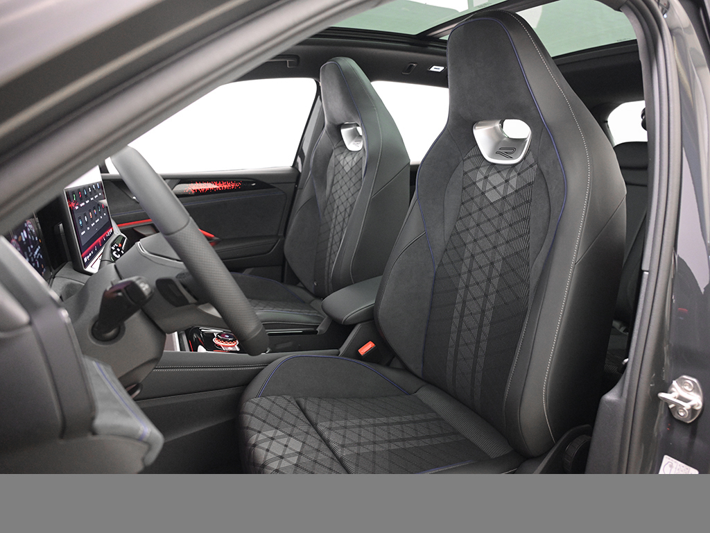 Volkswagen Tiguan 2.0 R-LINE DSG AHK PANO MATRIXLED HEADUP