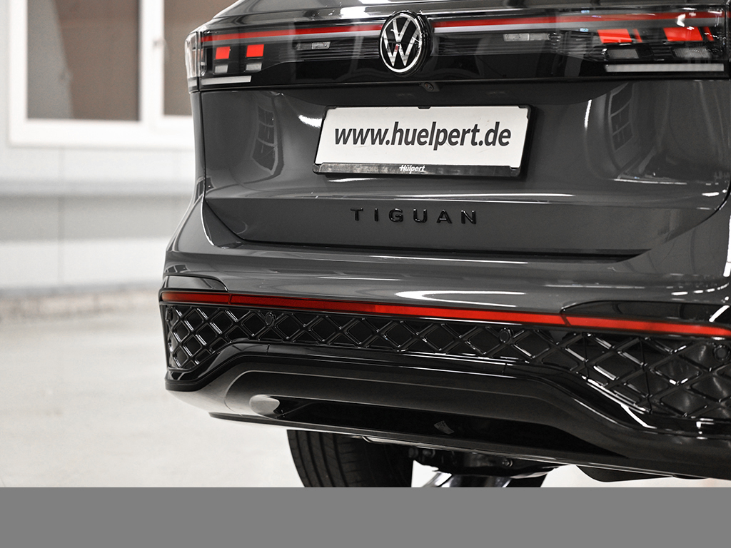 Volkswagen Tiguan eHYBRID R-LINE DSG BLACKSTYLE AHK