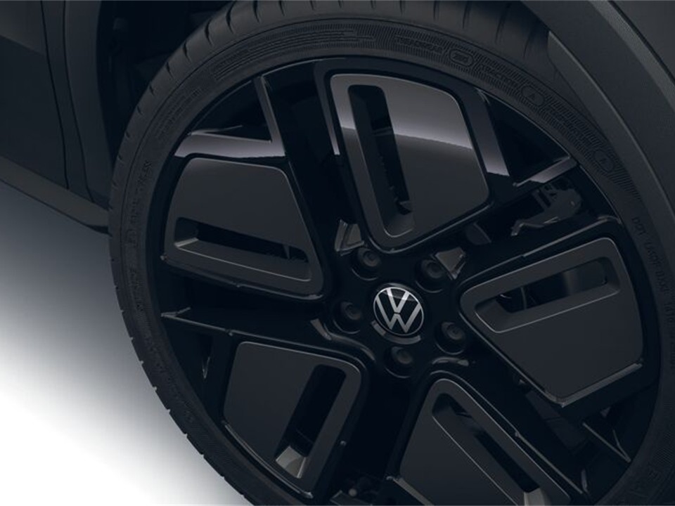 Volkswagen T-Roc R-LINE AHK BLACKSTYLE eKLAPPE ACC CAM LM19