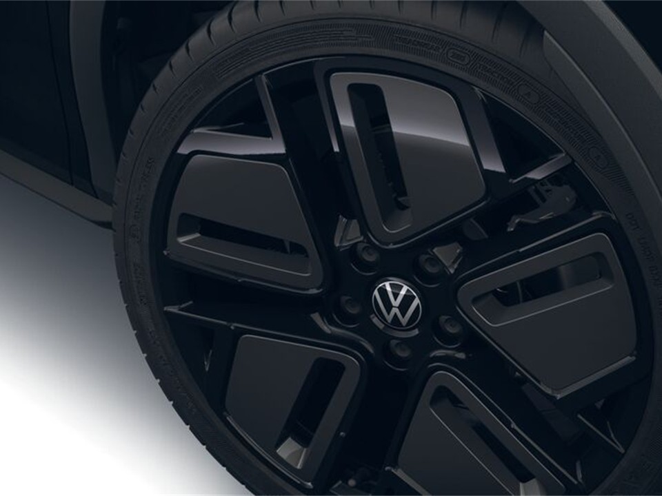 Volkswagen T-Roc R-LINE AHK BLACKSTYLE eKLAPPE ACC CAM LM19