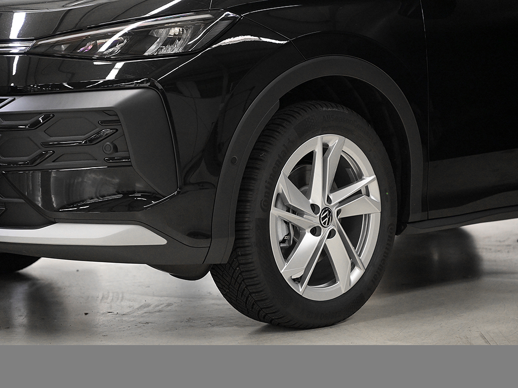 Volkswagen T-Roc 1.5 LIFE DSG AHK LENKRAD-&SITZHZG CAM LM18